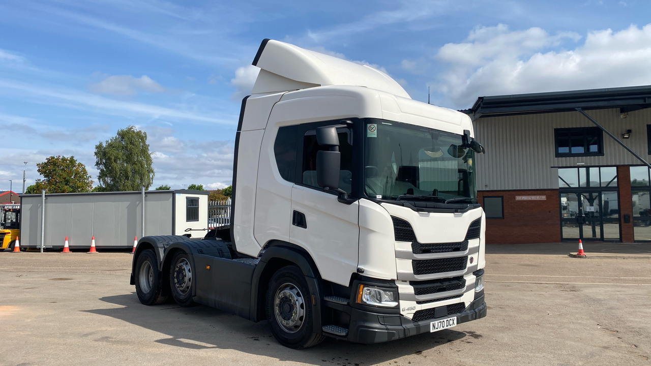 SCANIA G 450 - Nyergesvontató: 1 kép. SCANIA G 450 - Nyergesvontató: 1 kép.