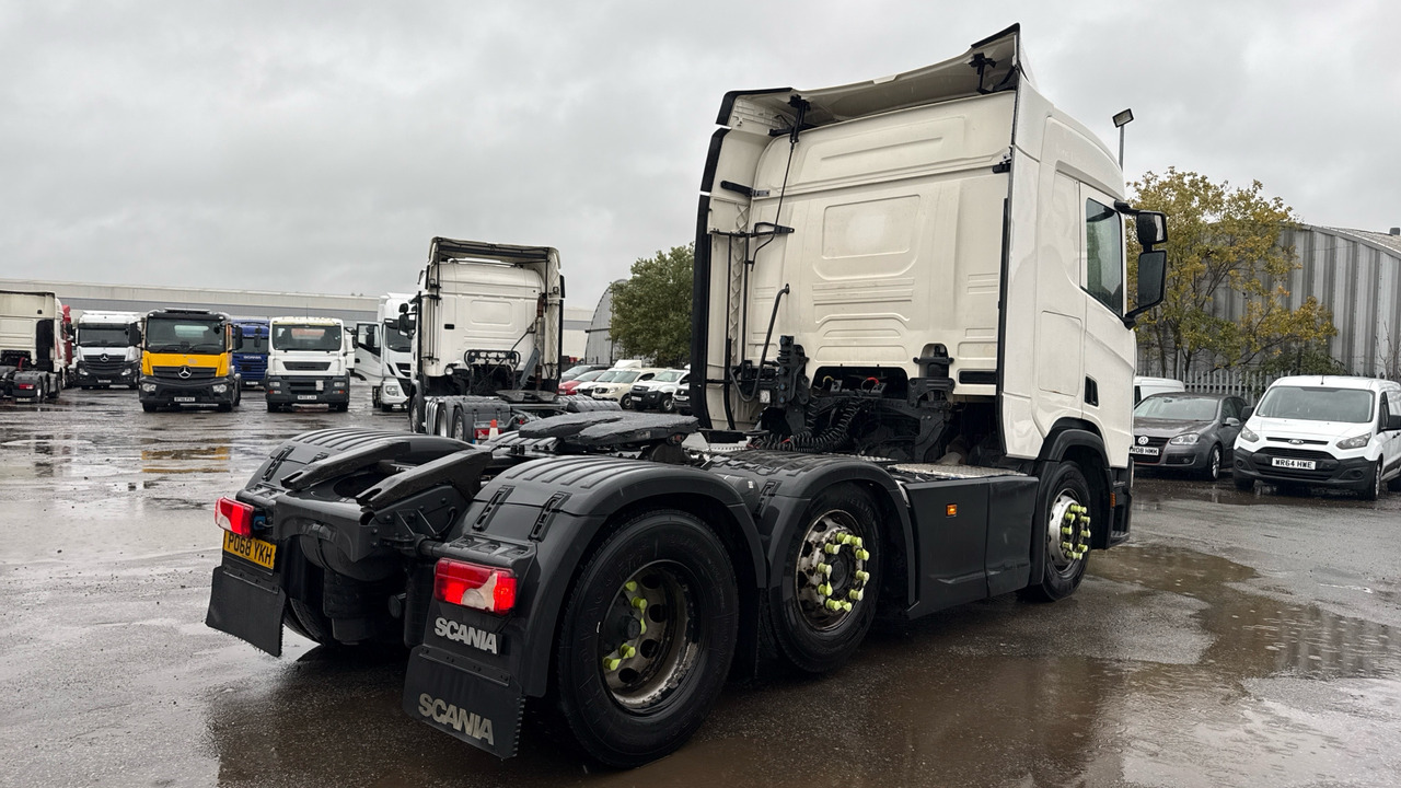 SCANIA R 450 - Nyergesvontató: 4 kép. SCANIA R 450 - Nyergesvontató: 4 kép.