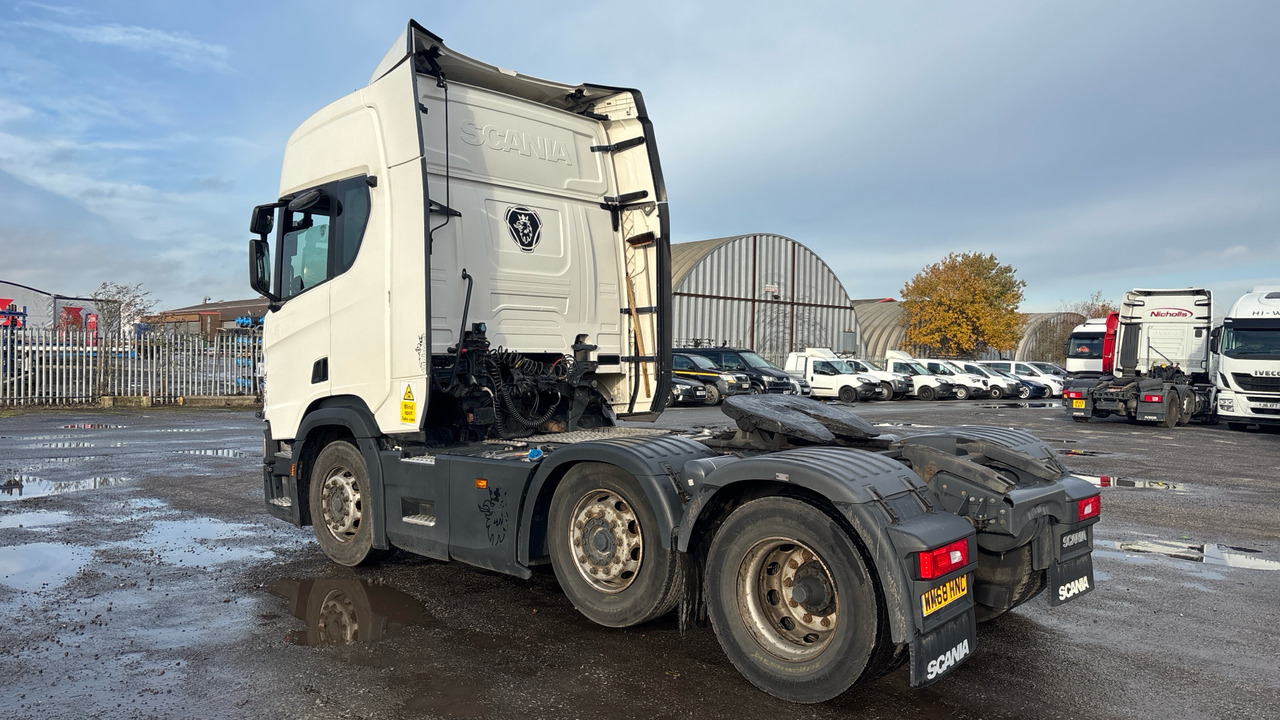 SCANIA R 450 - Nyergesvontató: 3 kép. SCANIA R 450 - Nyergesvontató: 3 kép.