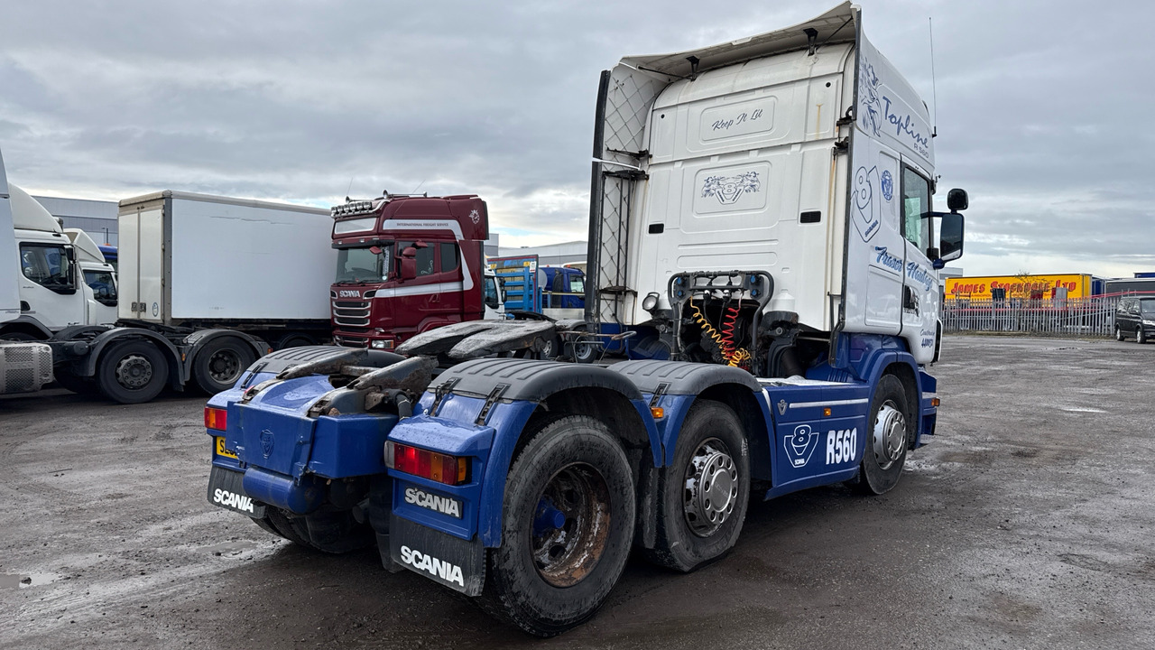 SCANIA R 560 V8 - Nyergesvontató: 4 kép. SCANIA R 560 V8 - Nyergesvontató: 4 kép.