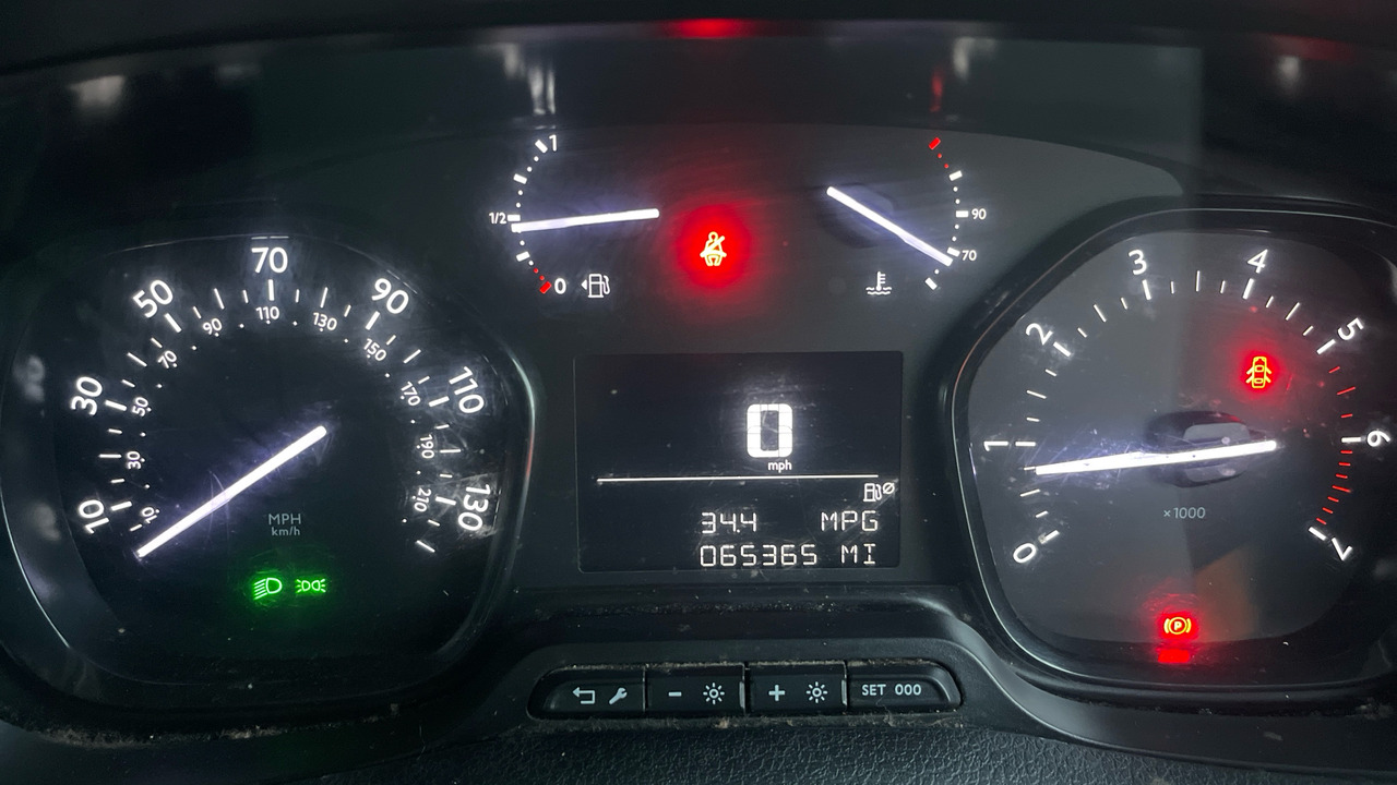 Furgon PEUGEOT EXPERT  PROFESSIONAL 1.5 BLUEHDI: 19 kép.