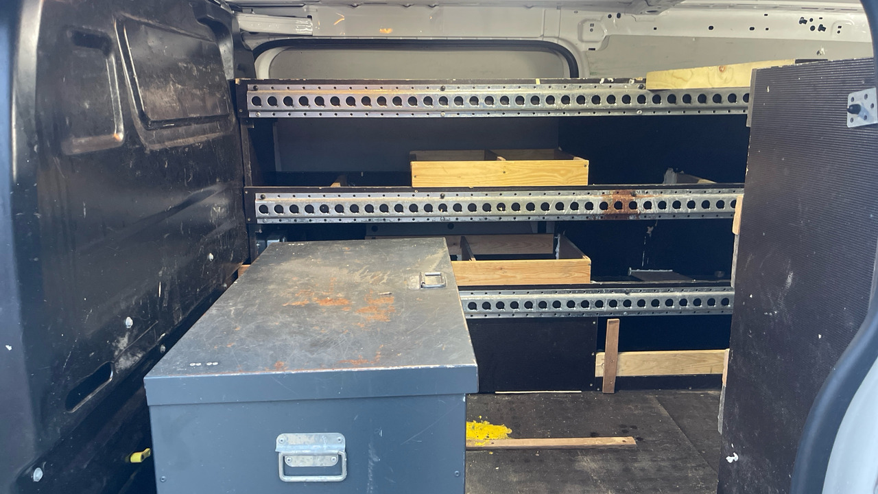 Furgon PEUGEOT EXPERT  PROFESSIONAL 1.5 BLUEHDI: 15 kép.