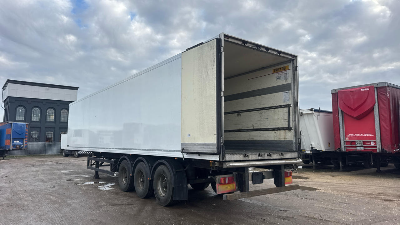 GRAY ADAMS FRIDGE BOX - Pótkocsi: 4 kép. GRAY ADAMS FRIDGE BOX - Pótkocsi: 4 kép.