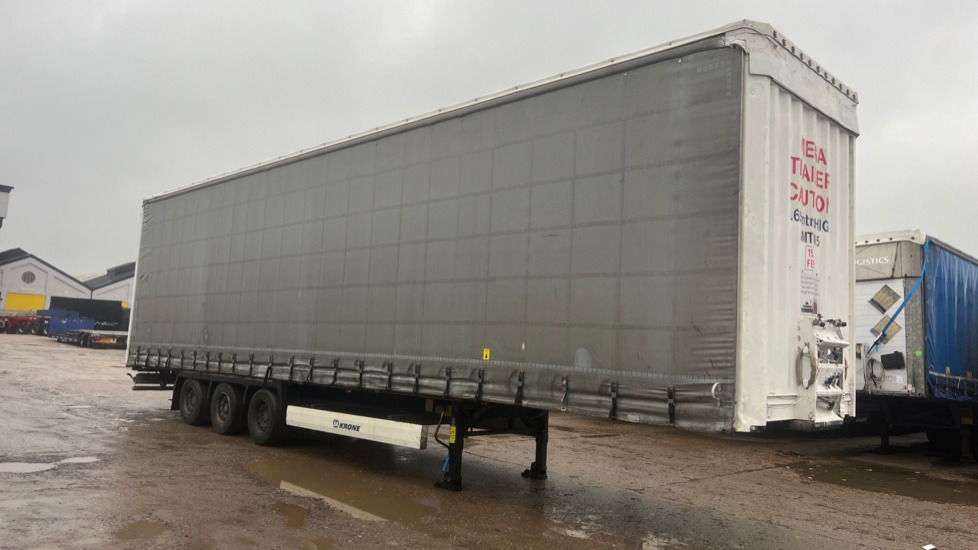 KRONE CURTAINSIDE - Pótkocsi: 3 kép. KRONE CURTAINSIDE - Pótkocsi: 3 kép.