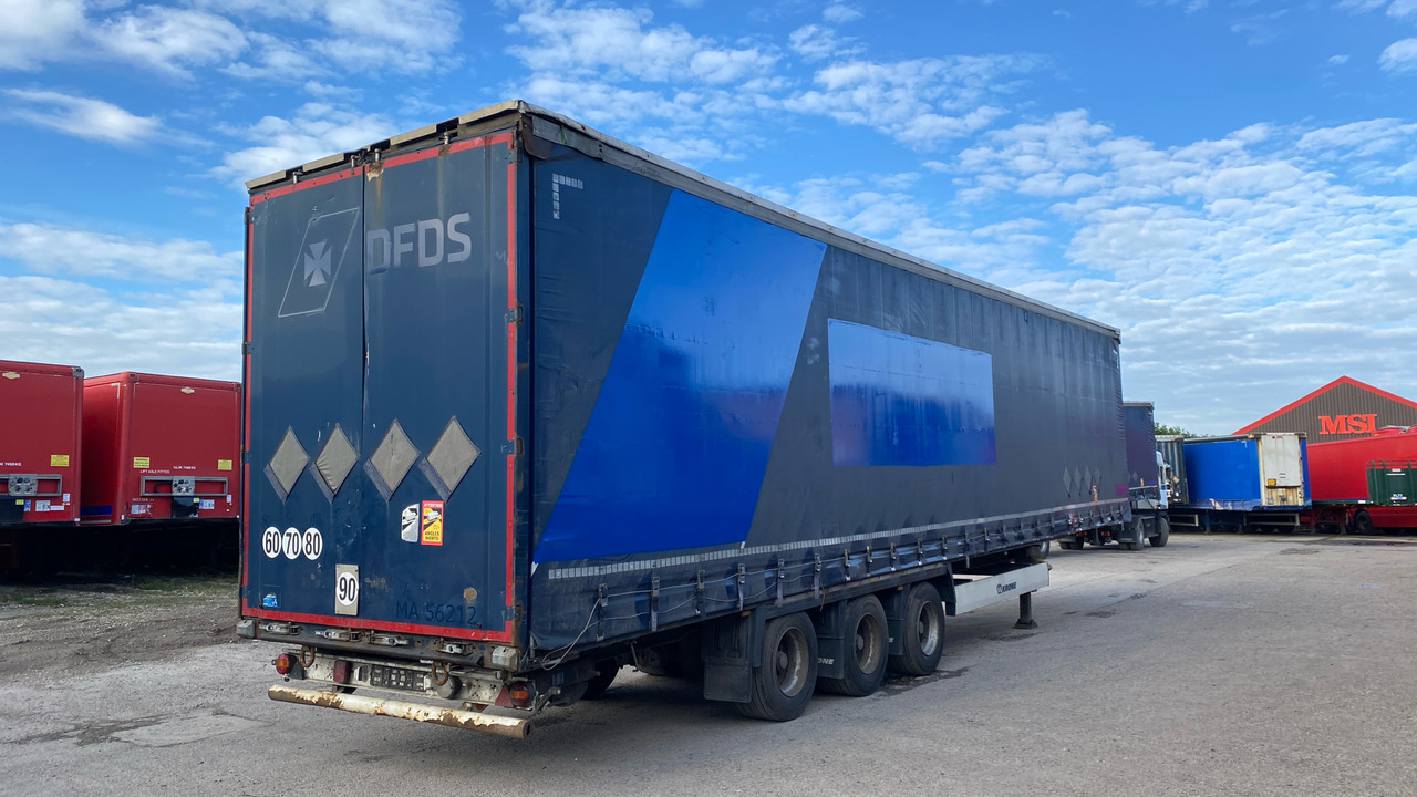 KRONE CURTAINSIDE MEGA EUROLINER - Pótkocsi: 5 kép. KRONE CURTAINSIDE MEGA EUROLINER - Pótkocsi: 5 kép.