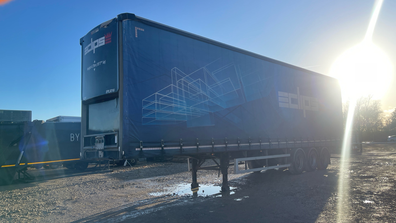 LAWRENCE DAVID CURTAINSIDE - Pótkocsi: 3 kép. LAWRENCE DAVID CURTAINSIDE - Pótkocsi: 3 kép.