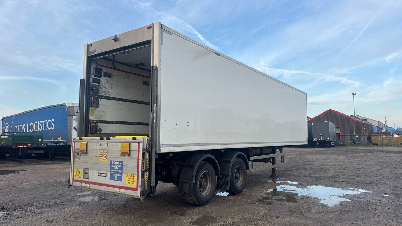 MONTRACON FRIDGE BOX - Pótkocsi: 5 kép. MONTRACON FRIDGE BOX - Pótkocsi: 5 kép.