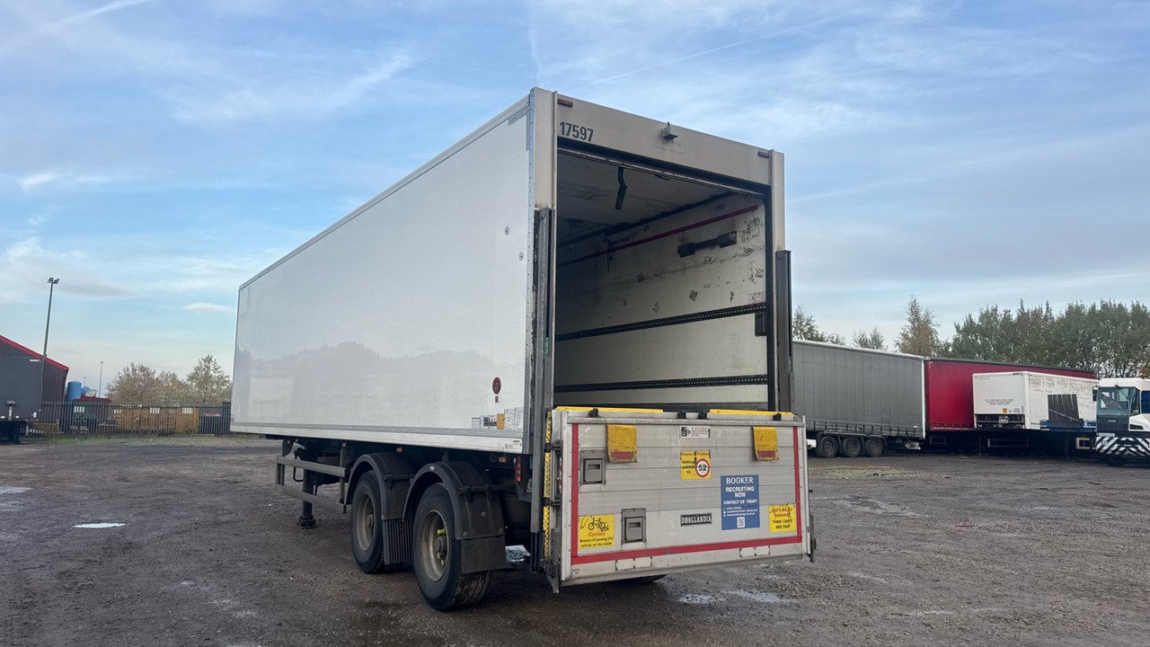 MONTRACON FRIDGE BOX - Pótkocsi: 4 kép. MONTRACON FRIDGE BOX - Pótkocsi: 4 kép.