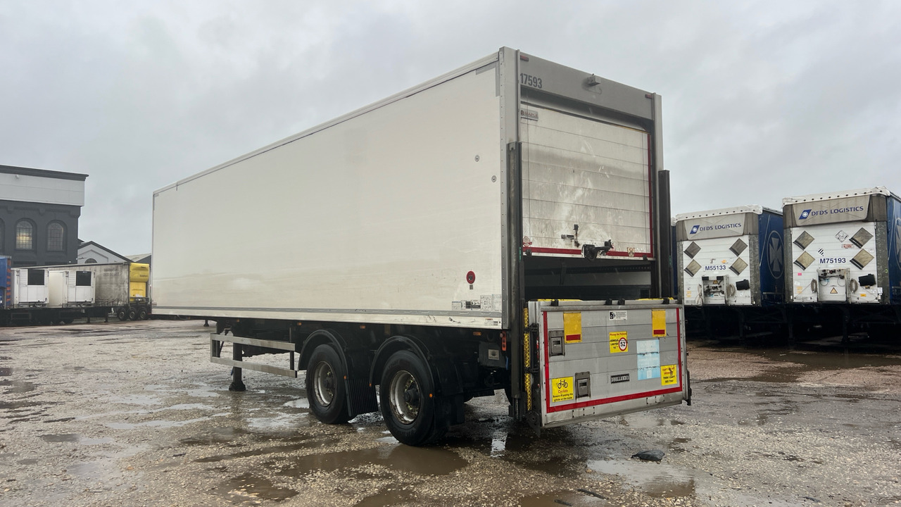 MONTRACON FRIDGE BOX - Pótkocsi: 4 kép. MONTRACON FRIDGE BOX - Pótkocsi: 4 kép.