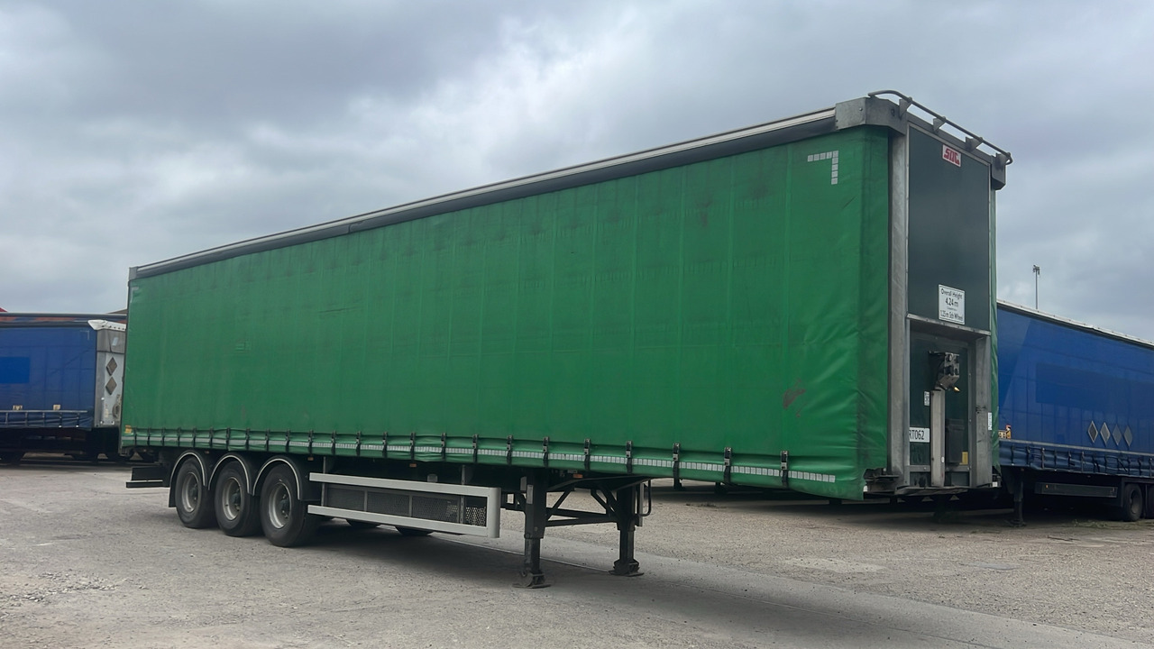 SDC CURTAINSIDE - Pótkocsi: 1 kép. SDC CURTAINSIDE - Pótkocsi: 1 kép.
