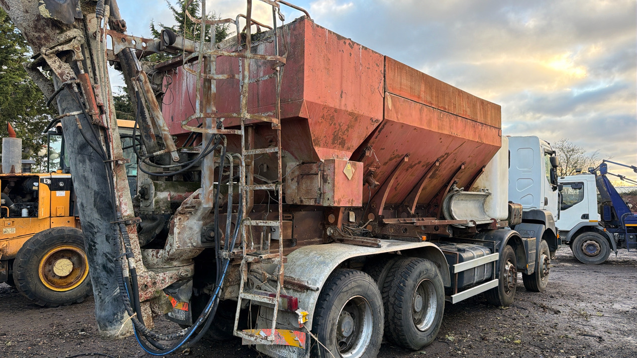 RENAULT 370 DXI - Betonmixer: 4 kép. RENAULT 370 DXI - Betonmixer: 4 kép.