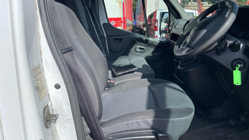 RENAULT MASTER LL35 ENERGY dCi 150 BUSINESS - Dobozos kisteherautó: 5 kép. RENAULT MASTER LL35 ENERGY dCi 150 BUSINESS - Dobozos kisteherautó: 5 kép.