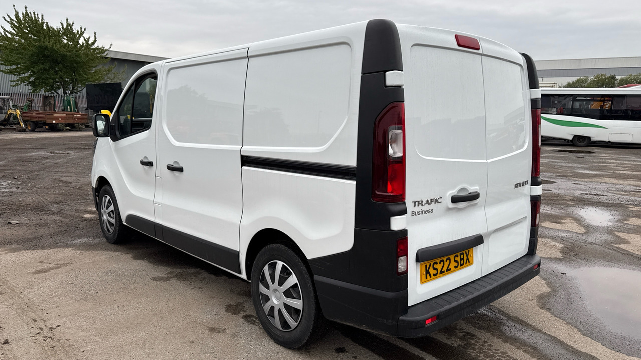 RENAULT TRAFIC SL28 BLUEDCI 150PS - Kis furgon: 3 kép. RENAULT TRAFIC SL28 BLUEDCI 150PS - Kis furgon: 3 kép.