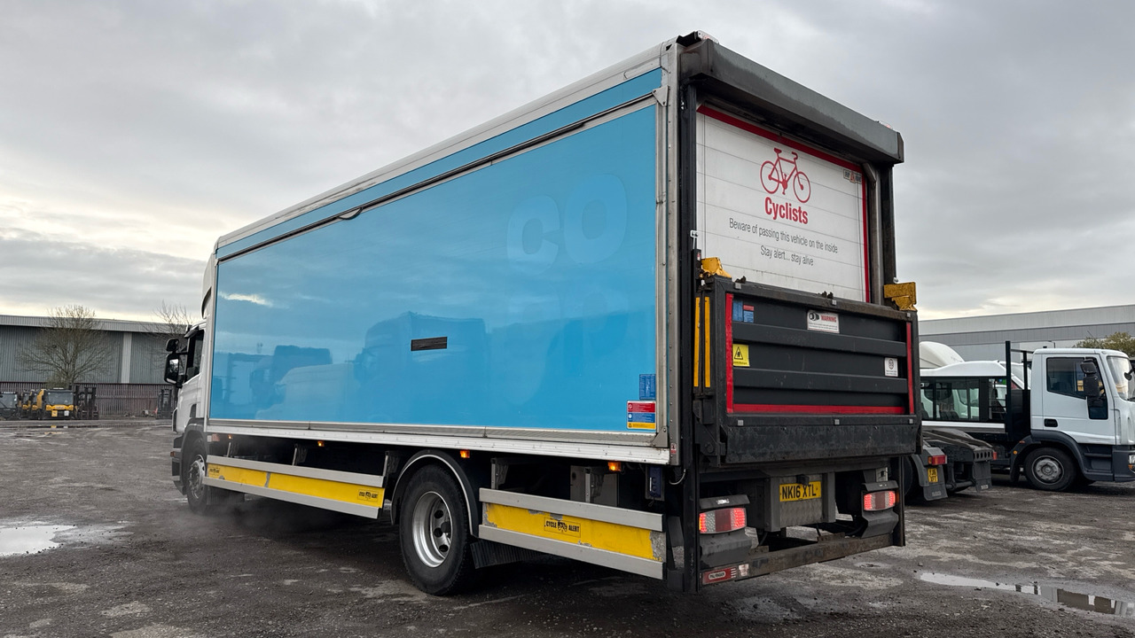 SCANIA P 250 - Hűtős teherautó: 3 kép. SCANIA P 250 - Hűtős teherautó: 3 kép.