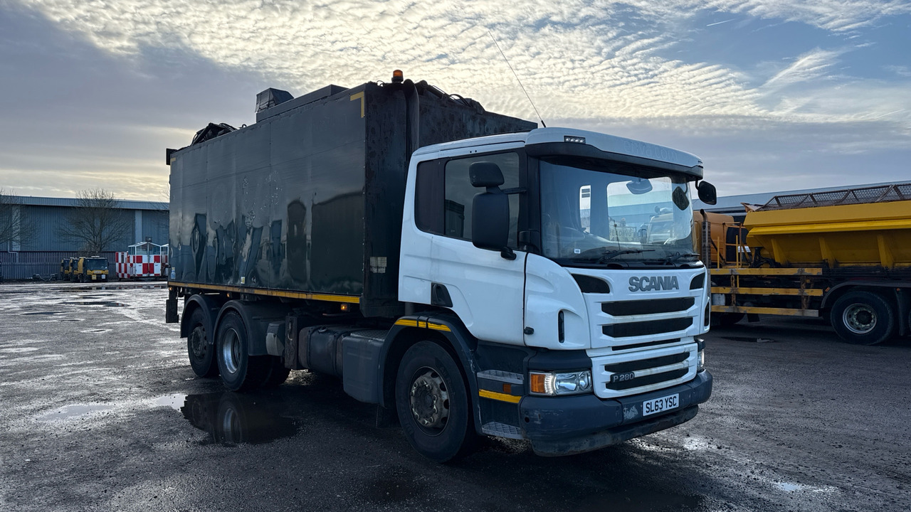 SCANIA P 280 - Szemetesautó: 1 kép. SCANIA P 280 - Szemetesautó: 1 kép.