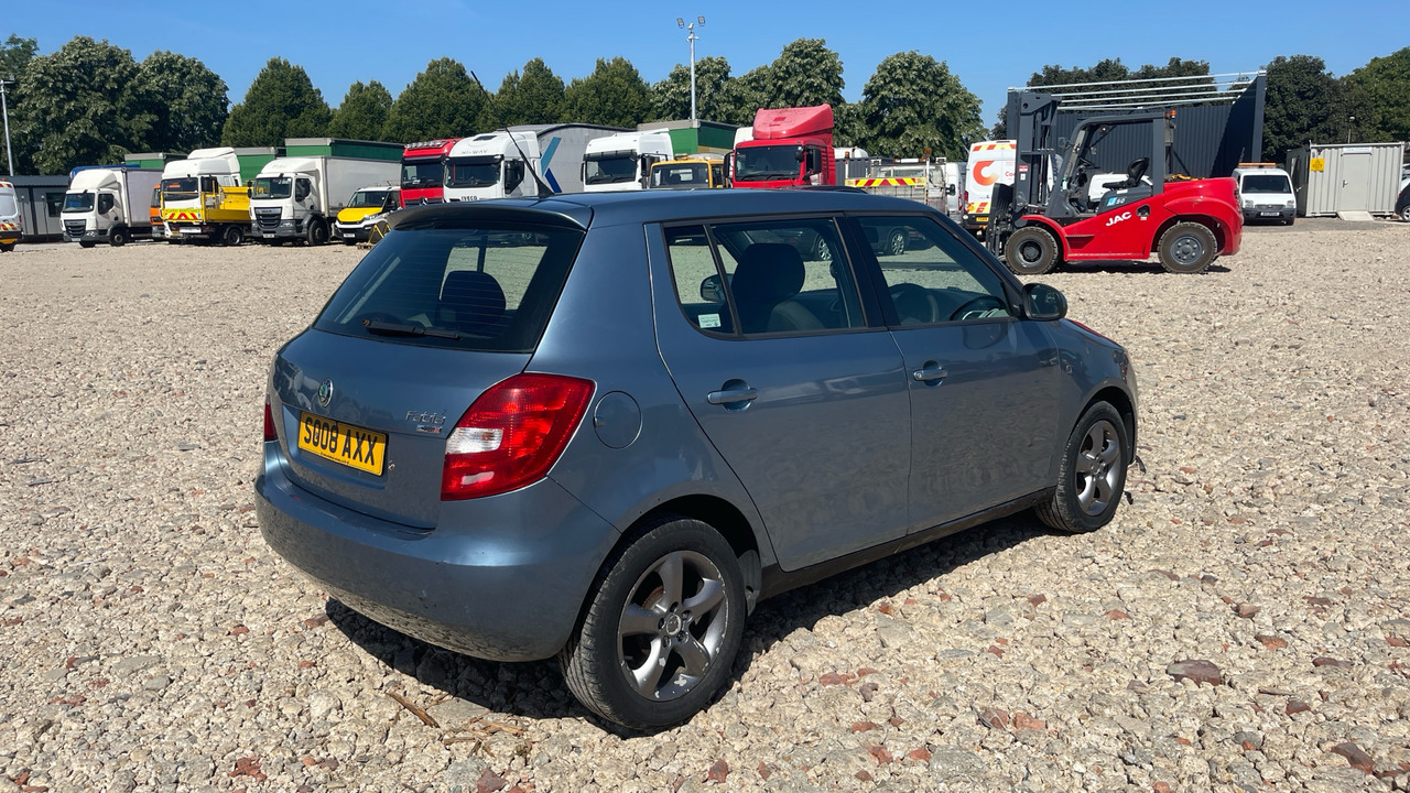 SKODA FABIA 2 1.4 TDI - Hatchback: 4 kép. SKODA FABIA 2 1.4 TDI - Hatchback: 4 kép.