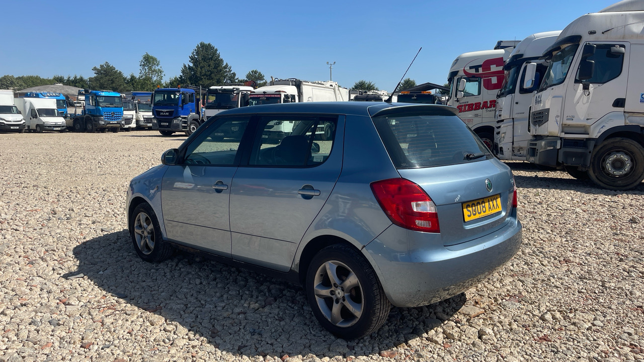 SKODA FABIA 2 1.4 TDI - Hatchback: 3 kép. SKODA FABIA 2 1.4 TDI - Hatchback: 3 kép.