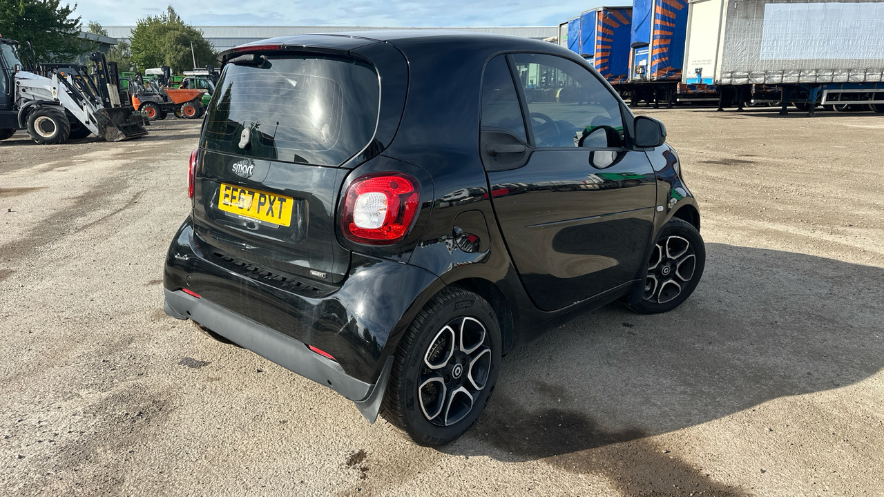 SMART FORTWO 0.9 TURBO PRIME PREMIUM - Kupé: 4 kép. SMART FORTWO 0.9 TURBO PRIME PREMIUM - Kupé: 4 kép.