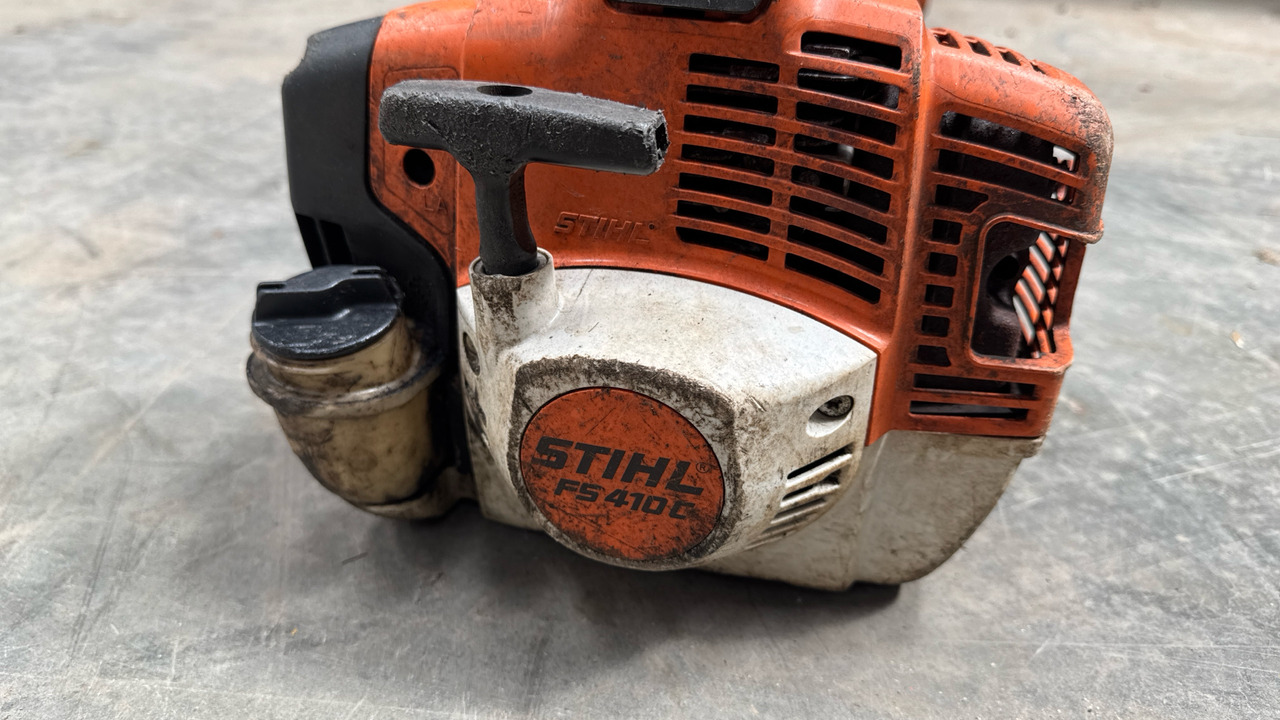 STIHL FS410C - Építőipari berendezések: 3 kép. STIHL FS410C - Építőipari berendezések: 3 kép.