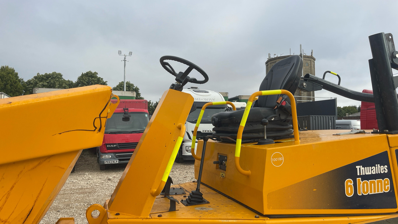 THWAITES 6 TONNE - Minidömper: 5 kép. THWAITES 6 TONNE - Minidömper: 5 kép.