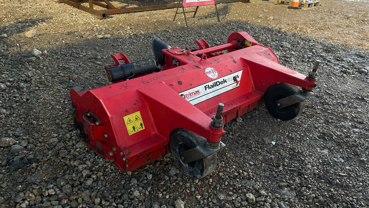 TRIMAX FX-155 - Szárzúzó: 2 kép. TRIMAX FX-155 - Szárzúzó: 2 kép.