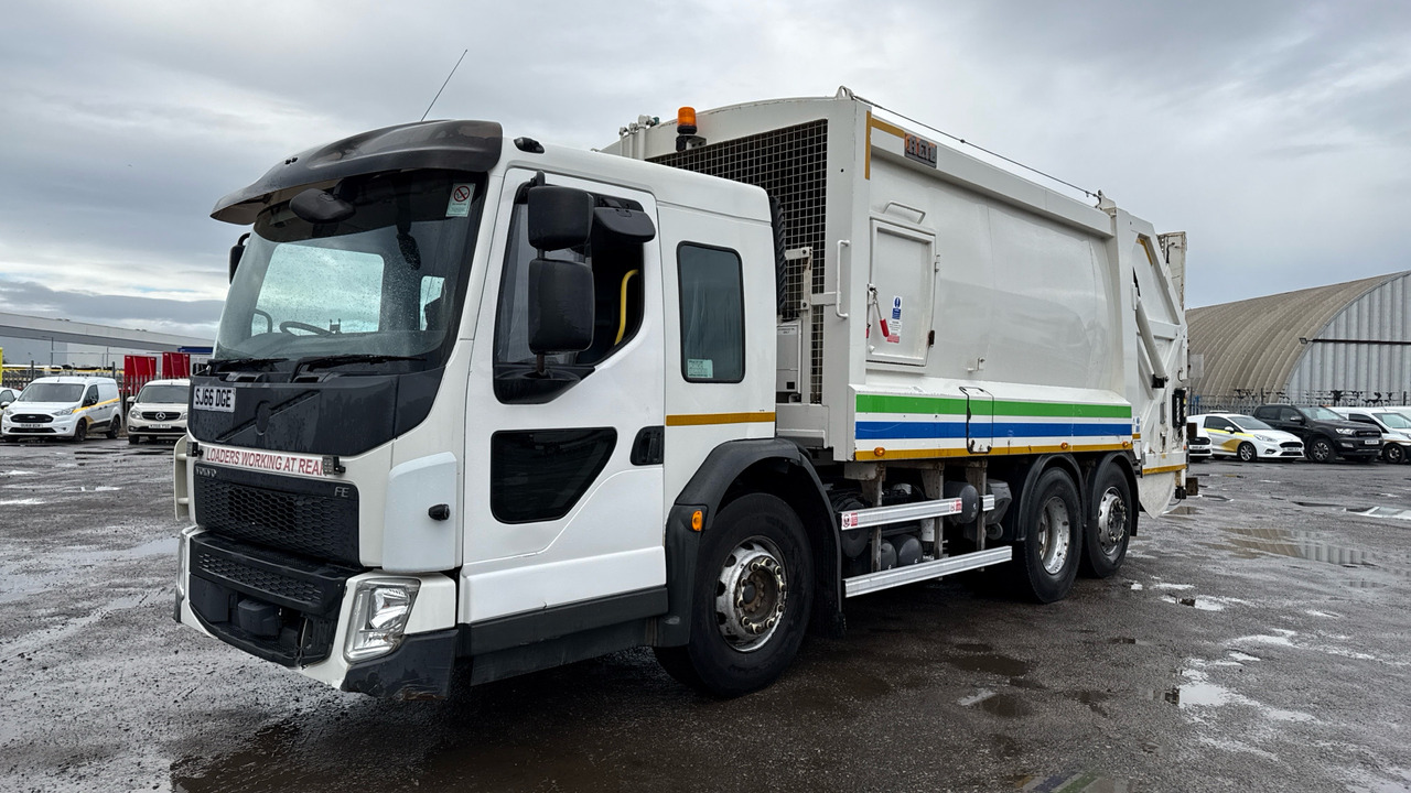 VOLVO FE 625R - Szemetesautó: 2 kép. VOLVO FE 625R - Szemetesautó: 2 kép.