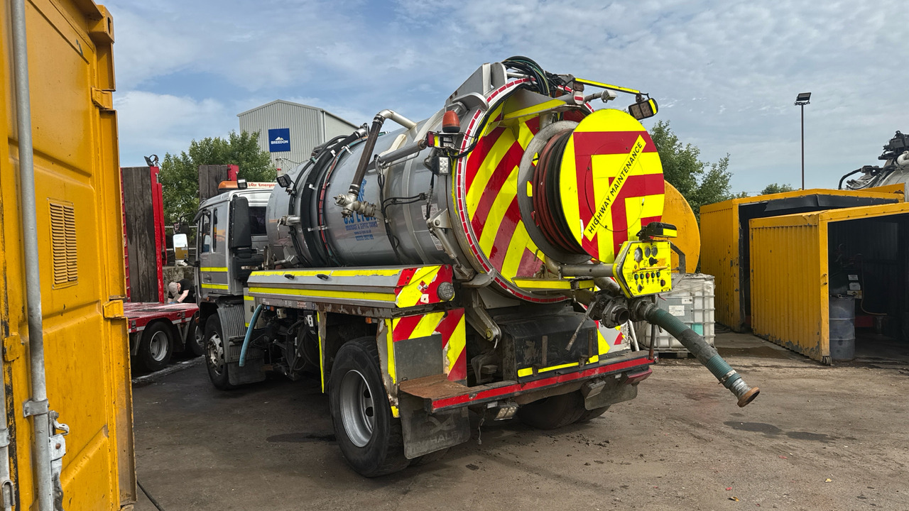 VOLVO FL - Szippantós autó: 3 kép. VOLVO FL - Szippantós autó: 3 kép.