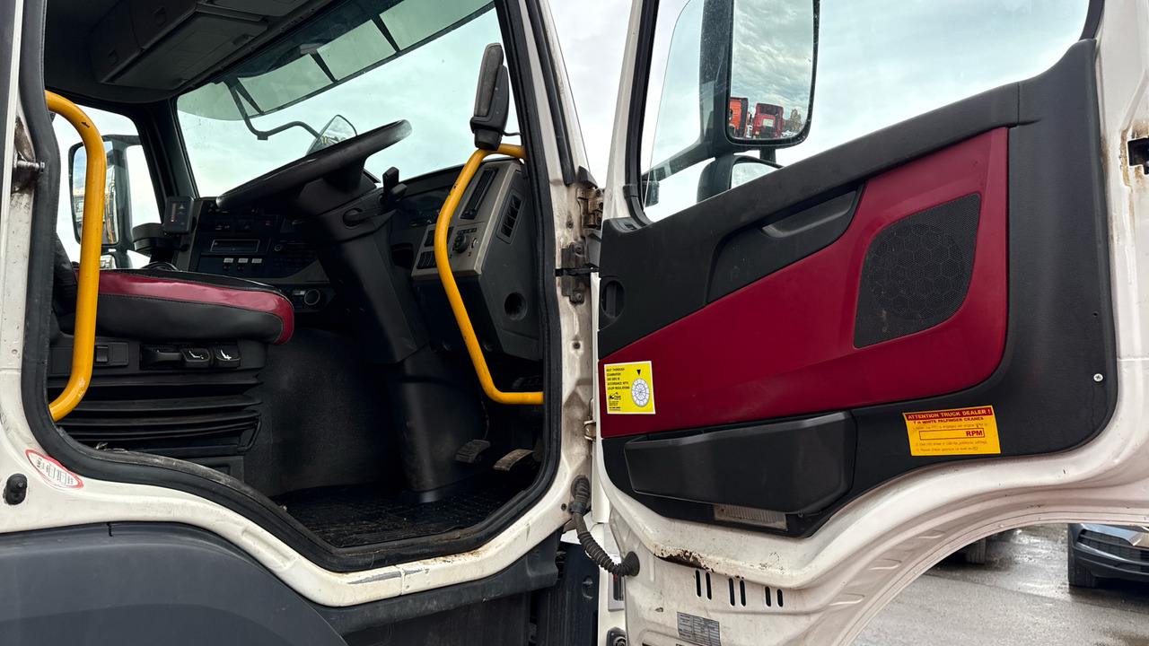 Volvo FM 410 - Billenőplatós teherautó, Darus autó: 5 kép. Volvo FM 410 - Billenőplatós teherautó, Darus autó: 5 kép.