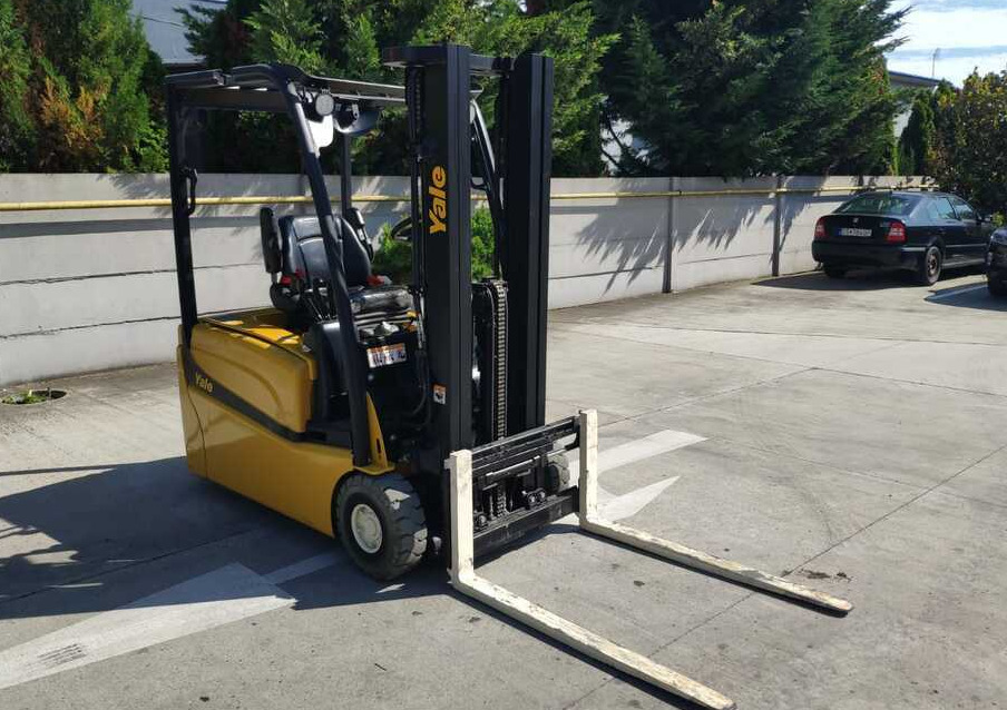 Yale ERP16 VT - Elektromos targonca: 4 kép. Yale ERP16 VT - Elektromos targonca: 4 kép.