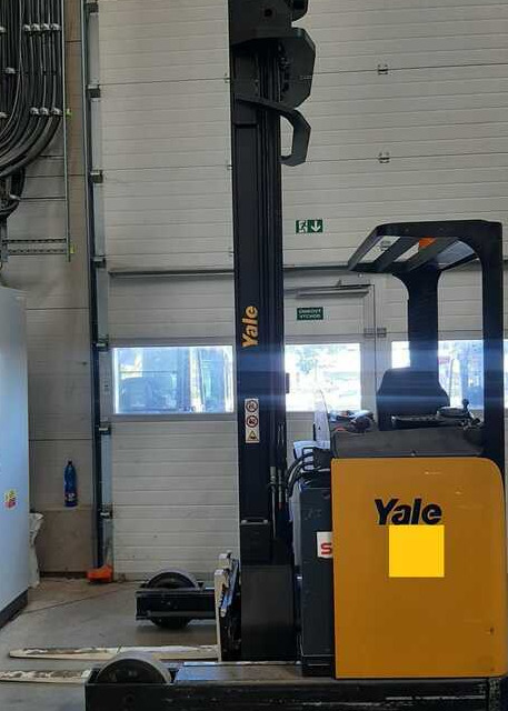 Yale MR16H - Tolóoszlopos targoncá: 1 kép. Yale MR16H - Tolóoszlopos targoncá: 1 kép.