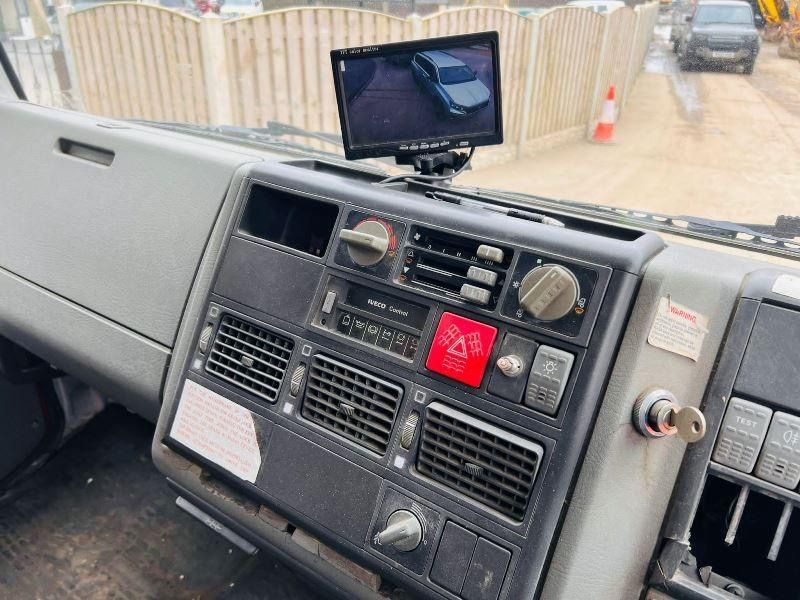 Kamper 2w1 Koniwoz IVECO CARGO - Lószállító kamion: 5 kép. Kamper 2w1 Koniwoz IVECO CARGO - Lószállító kamion: 5 kép.