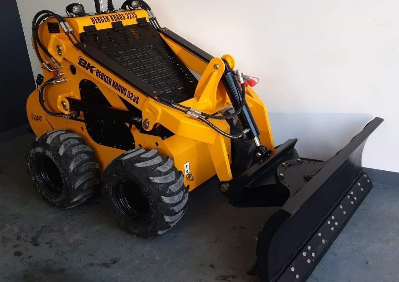 Új Mini homlokrakodó Berger Kraus Mini wheel loader 23KM Briggs 323S: 7 kép.