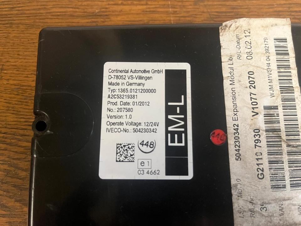 IVECO Continental EM-L Steuergerät 504230342 - ECU: 3 kép. IVECO Continental EM-L Steuergerät 504230342 - ECU: 3 kép.