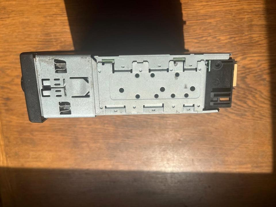 MAN Bosch Multimedia Radio 24V 81.28101-6184 - Navigációs rendszer - Teherautó: 4 kép. MAN Bosch Multimedia Radio 24V 81.28101-6184 - Navigációs rendszer - Teherautó: 4 kép.