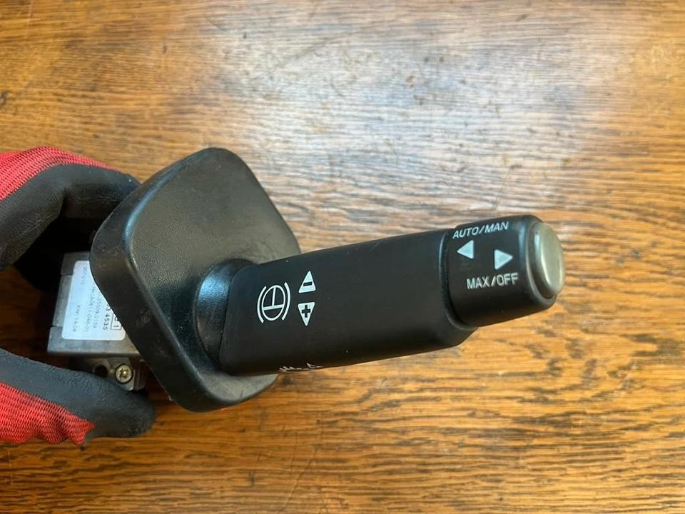 MAN Lenkstockschalter, Schalter, Schalhebel 81255090159 - Kormányoszlop kapcsoló - Teherautó: 1 kép. MAN Lenkstockschalter, Schalter, Schalhebel 81255090159 - Kormányoszlop kapcsoló - Teherautó: 1 kép.