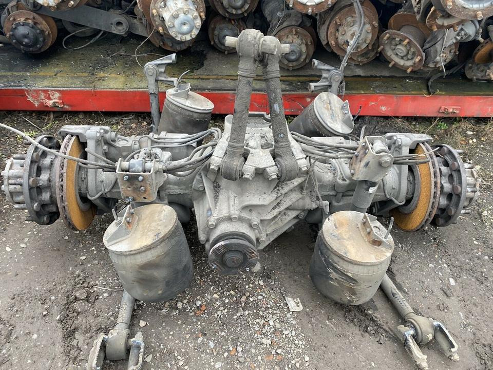 MAN TGA TGX Hinterachse Differenzial komplett 38:14 - Hátsó tengely - Teherautó: 1 kép. MAN TGA TGX Hinterachse Differenzial komplett 38:14 - Hátsó tengely - Teherautó: 1 kép.