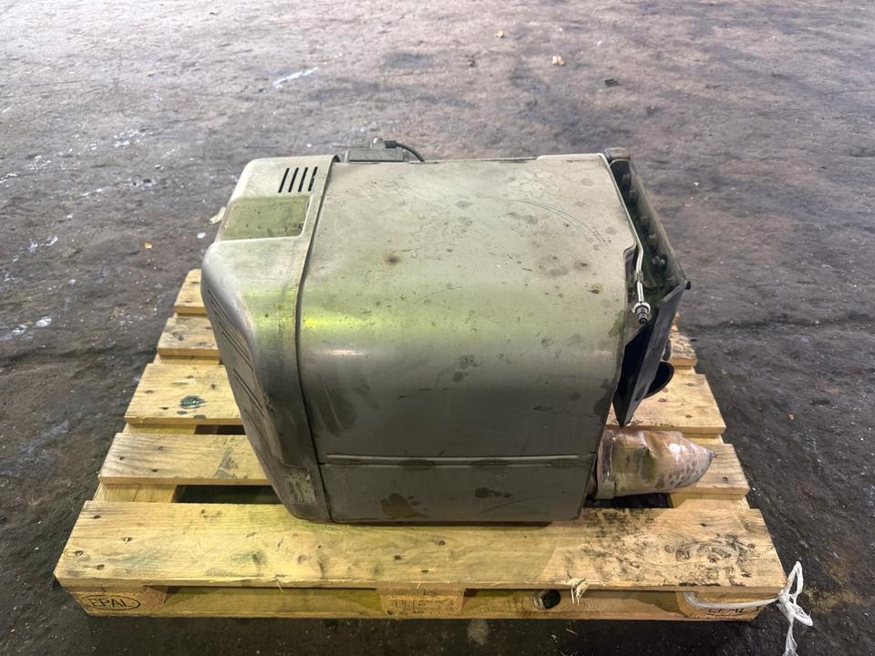 MAN TGL EU6 Auspuff Katalysator 81.15101-0490 - Katalizátor - Teherautó: 4 kép. MAN TGL EU6 Auspuff Katalysator 81.15101-0490 - Katalizátor - Teherautó: 4 kép.