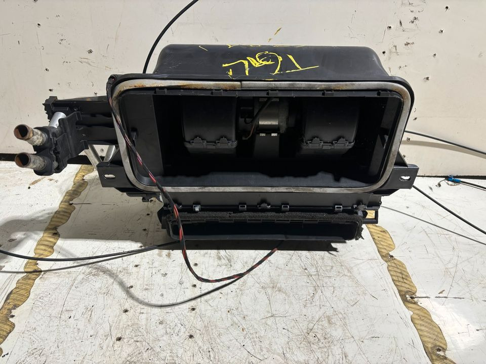 MAN TGL Innenraum Gebläse/Heizung 81.61900.6391 - Ventilátor - Teherautó: 2 kép. MAN TGL Innenraum Gebläse/Heizung 81.61900.6391 - Ventilátor - Teherautó: 2 kép.