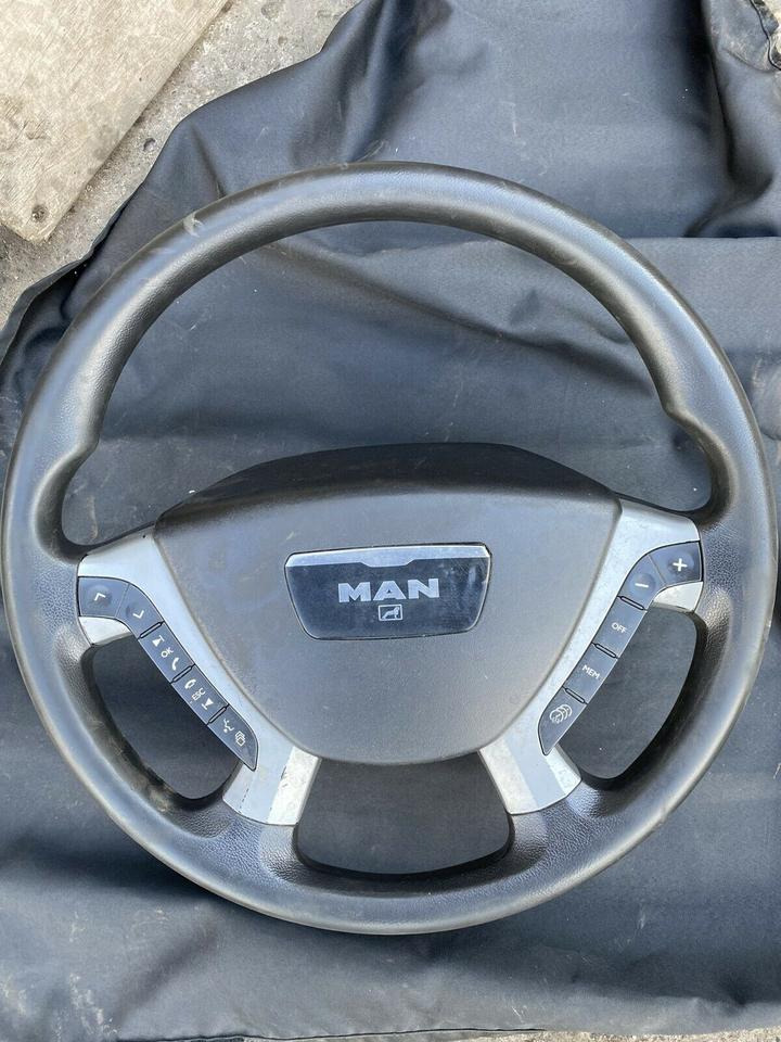MAN TGL TGM Original Lenkrad Multifunktionslenkrad - Kormánykerék - Teherautó: 1 kép. MAN TGL TGM Original Lenkrad Multifunktionslenkrad - Kormánykerék - Teherautó: 1 kép.