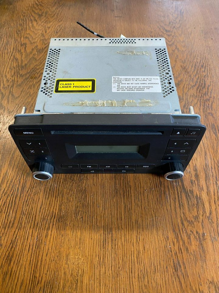 MAN TGS High Multimedia Radio 81.28101.6182 - Elektromos rendszer - Teherautó: 2 kép. MAN TGS High Multimedia Radio 81.28101.6182 - Elektromos rendszer - Teherautó: 2 kép.