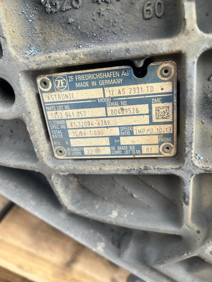 MAN TGX Getriebe ZF 12 AS 2331 TD mit Intarder 3 - Sebességváltó - Teherautó: 2 kép. MAN TGX Getriebe ZF 12 AS 2331 TD mit Intarder 3 - Sebességváltó - Teherautó: 2 kép.
