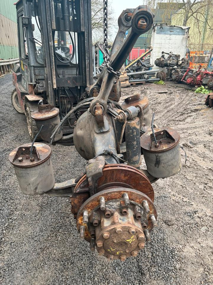 MAN TGX Hinterachse 37:11 / 81.35010.6254 18-Tonner - Hátsó tengely - Teherautó: 3 kép. MAN TGX Hinterachse 37:11 / 81.35010.6254 18-Tonner - Hátsó tengely - Teherautó: 3 kép.