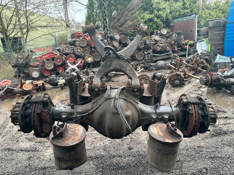 MAN TGX Hinterachse 37:11 / 81.35010.6254 18-Tonner - Hátsó tengely - Teherautó: 4 kép. MAN TGX Hinterachse 37:11 / 81.35010.6254 18-Tonner - Hátsó tengely - Teherautó: 4 kép.