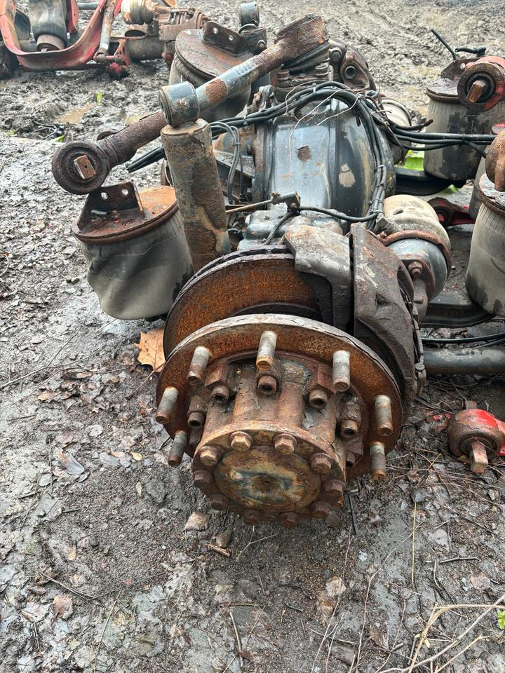 MAN TGX Hinterachse 37:8 / 81.35010.6251 18-Tonner - Hátsó tengely - Teherautó: 2 kép. MAN TGX Hinterachse 37:8 / 81.35010.6251 18-Tonner - Hátsó tengely - Teherautó: 2 kép.