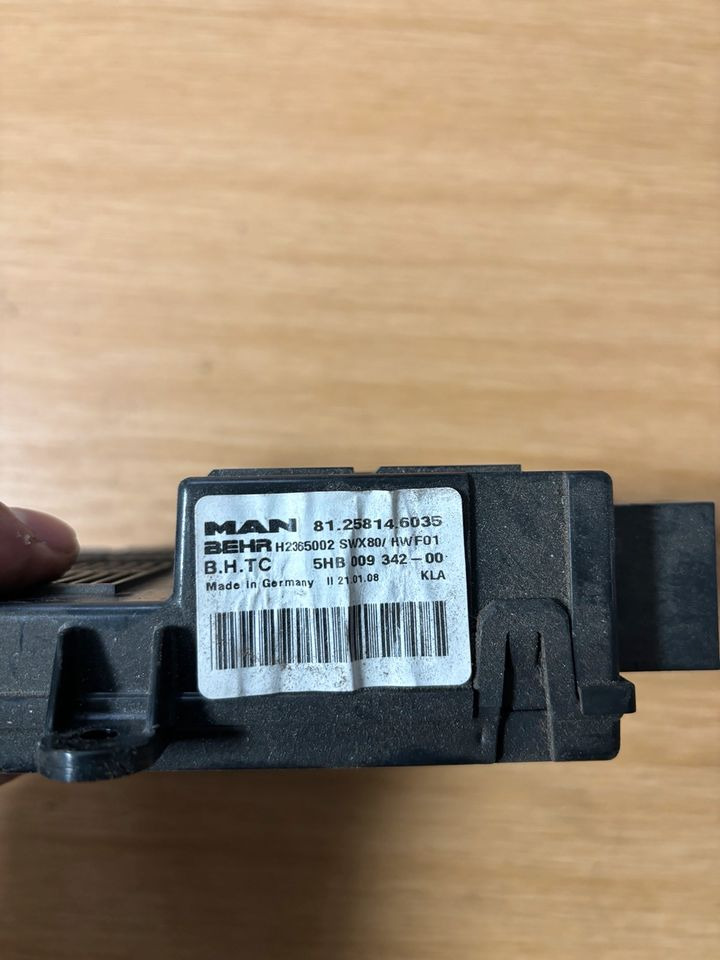 MAN TGX/TGS Steuergerät Innenraum Heizung 81.25814.6035 - ECU - Teherautó: 4 kép. MAN TGX/TGS Steuergerät Innenraum Heizung 81.25814.6035 - ECU - Teherautó: 4 kép.