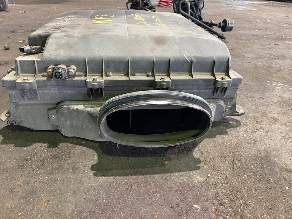 MERCEDES ACTROS MP3 Luftfilter Luftfilterkasten - Levegőszűrő - Teherautó: 2 kép. MERCEDES ACTROS MP3 Luftfilter Luftfilterkasten - Levegőszűrő - Teherautó: 2 kép.