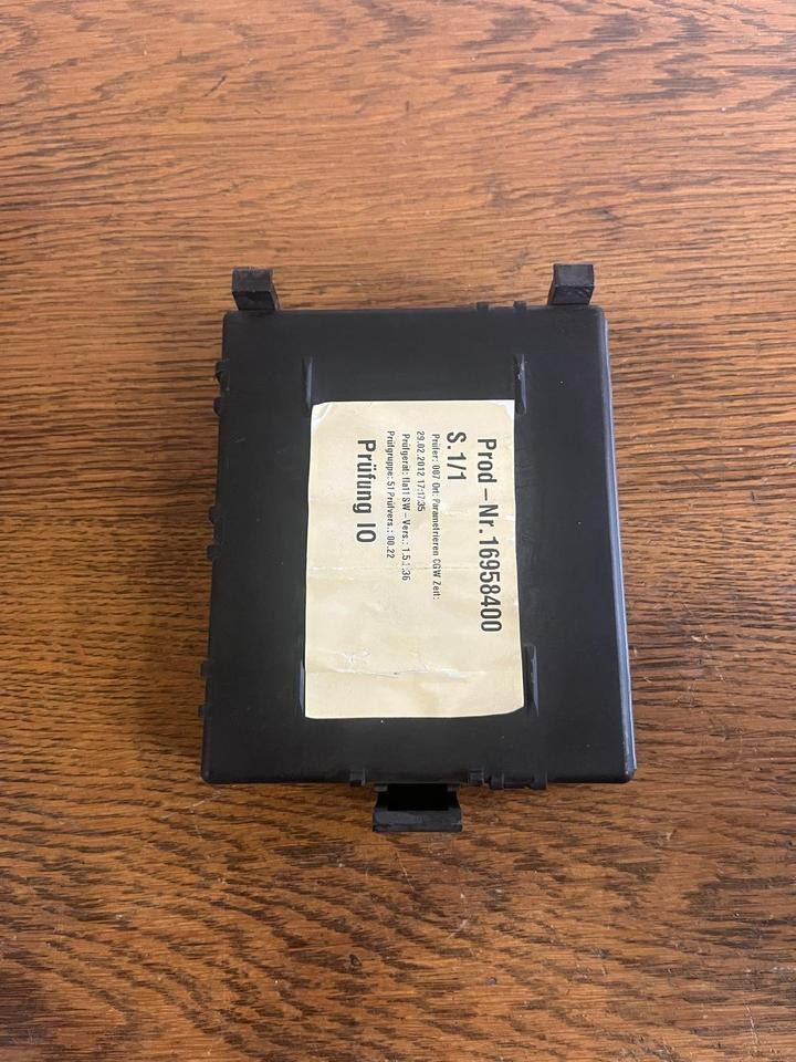 Mercedes Actros MP4 Central Gateway Steuergerät A0004461127 - ECU - Teherautó: 4 kép. Mercedes Actros MP4 Central Gateway Steuergerät A0004461127 - ECU - Teherautó: 4 kép.