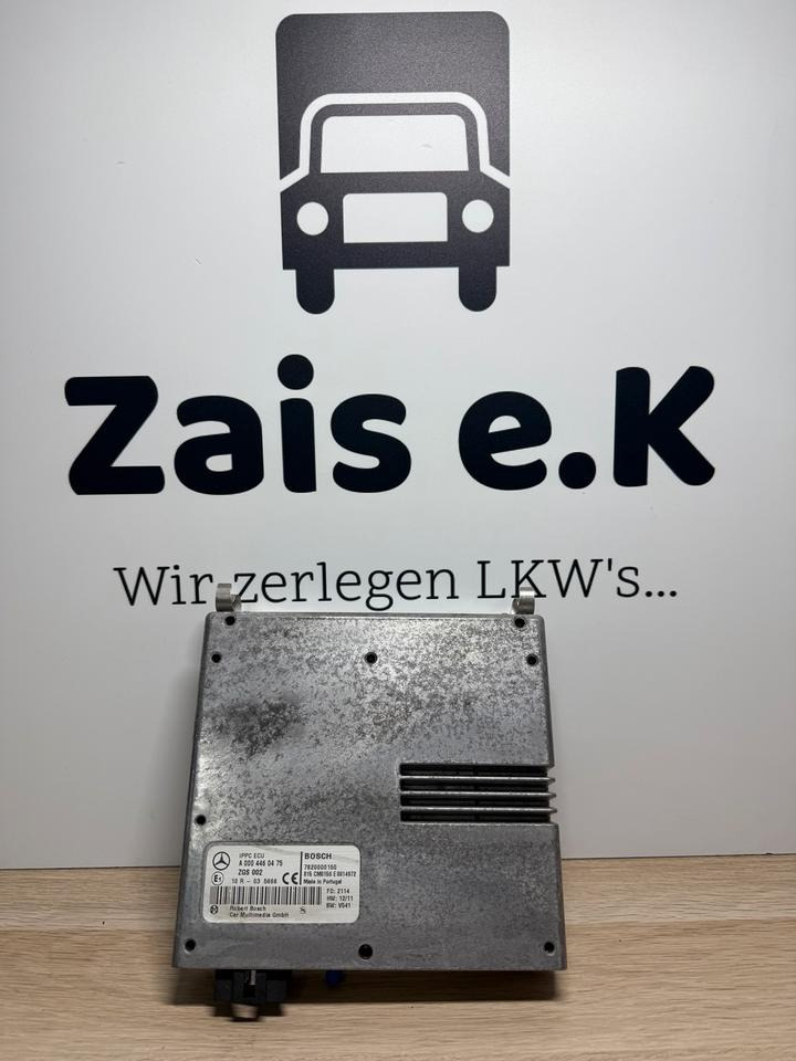 Mercedes Actros MP4 IPPC ECU Steuergerät A0004460475 - ECU - Teherautó: 1 kép. Mercedes Actros MP4 IPPC ECU Steuergerät A0004460475 - ECU - Teherautó: 1 kép.