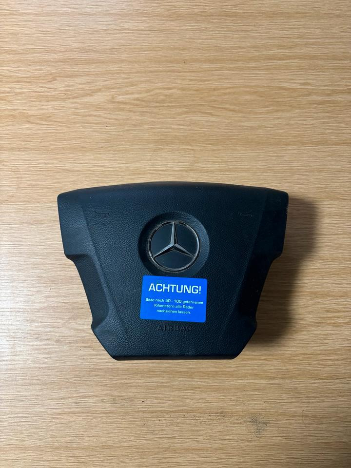 Mercedes Actros MP4 Lenkradairbag - Kormánykerék - Teherautó: 1 kép. Mercedes Actros MP4 Lenkradairbag - Kormánykerék - Teherautó: 1 kép.