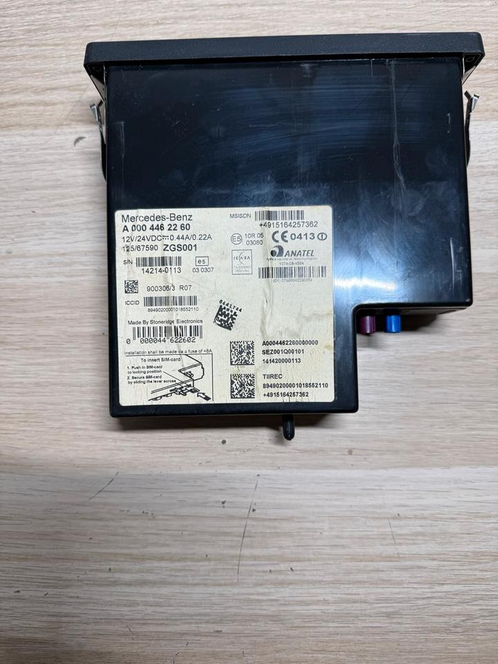 Mercedes Actros MP4 Tachograph Fleetboard A0004462260 - Tachográf - Teherautó: 5 kép. Mercedes Actros MP4 Tachograph Fleetboard A0004462260 - Tachográf - Teherautó: 5 kép.